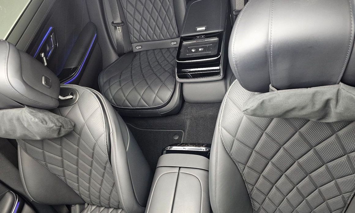 Mercedes-Benz S-Class 2025