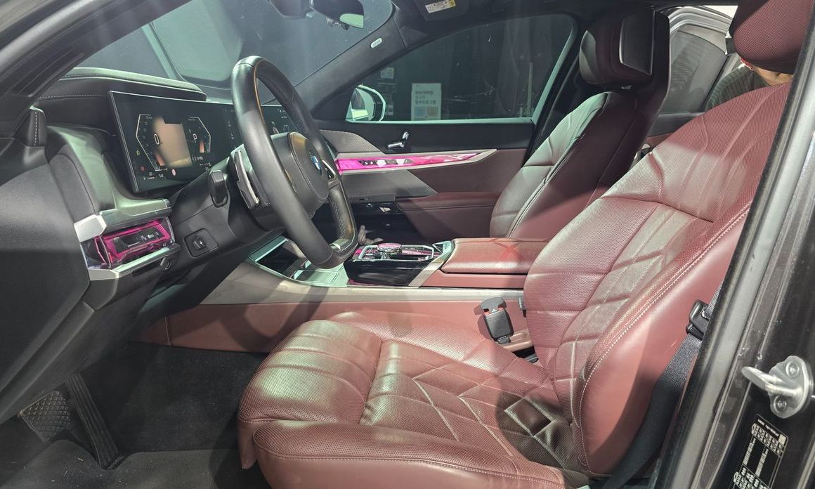 BMW 7-Series 2023