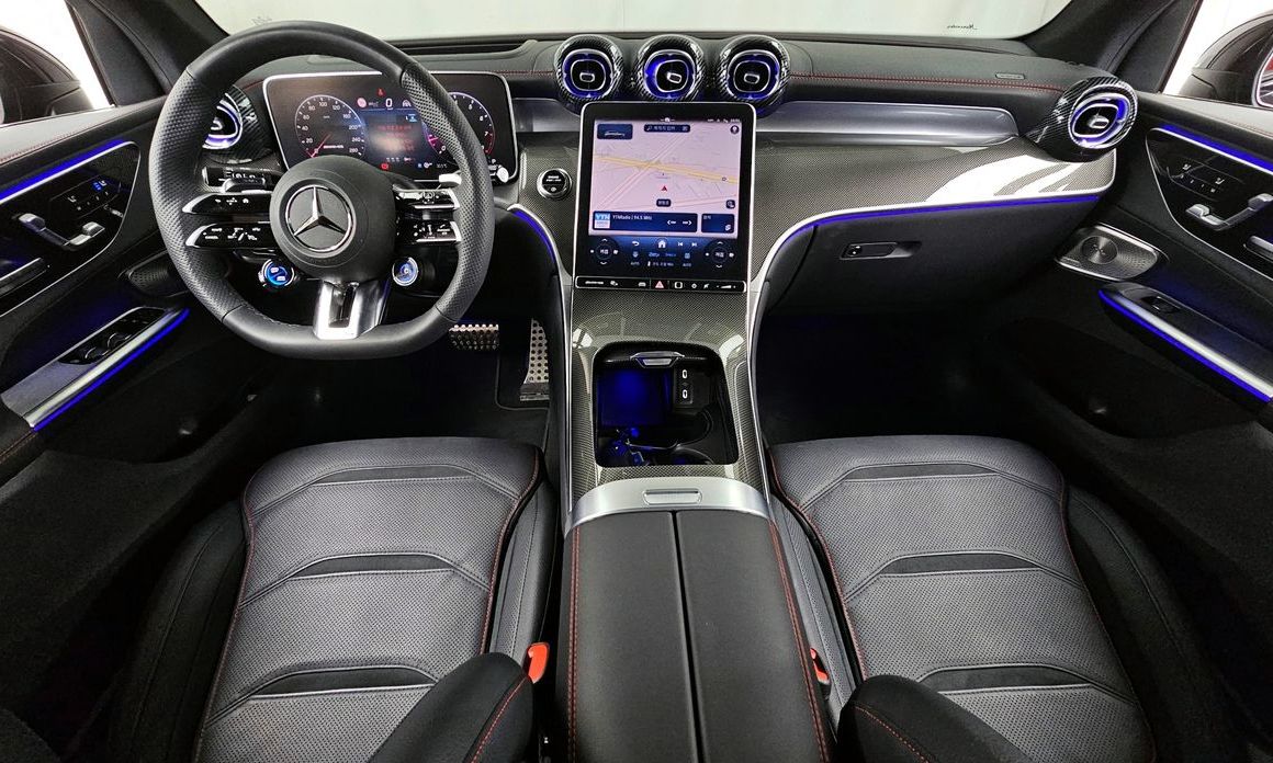 Mercedes-Benz GLC-Class 2025