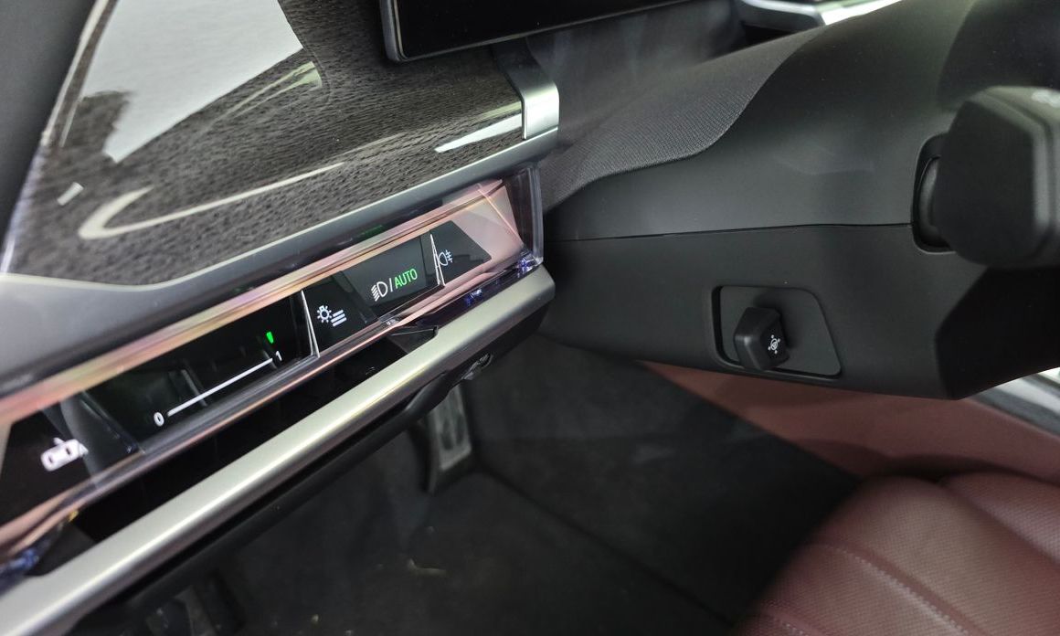 BMW 7-Series 2024