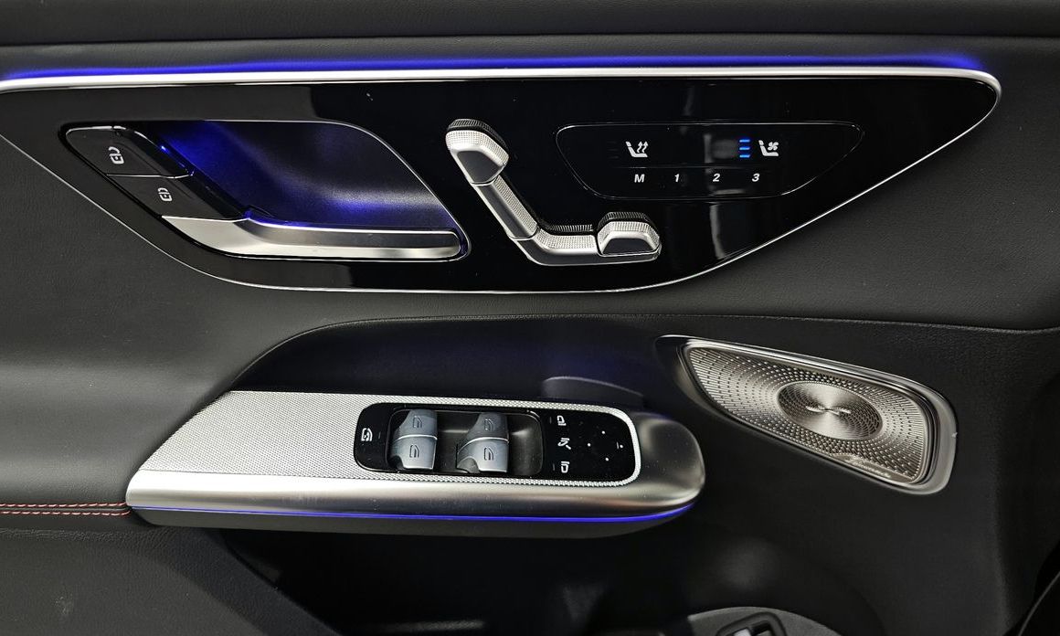 Mercedes-Benz GLC-Class 2025