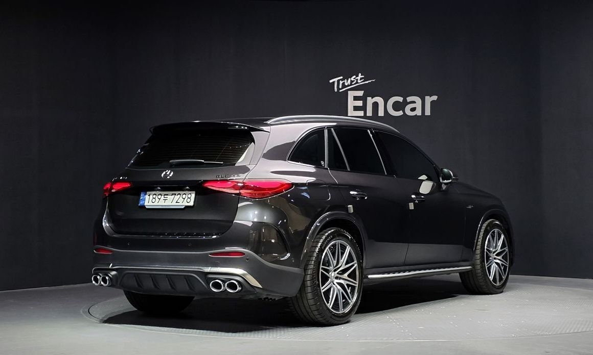 Mercedes-Benz GLC-Class 2025