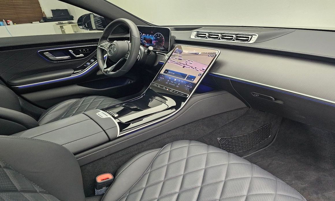 Mercedes-Benz S-Class 2025