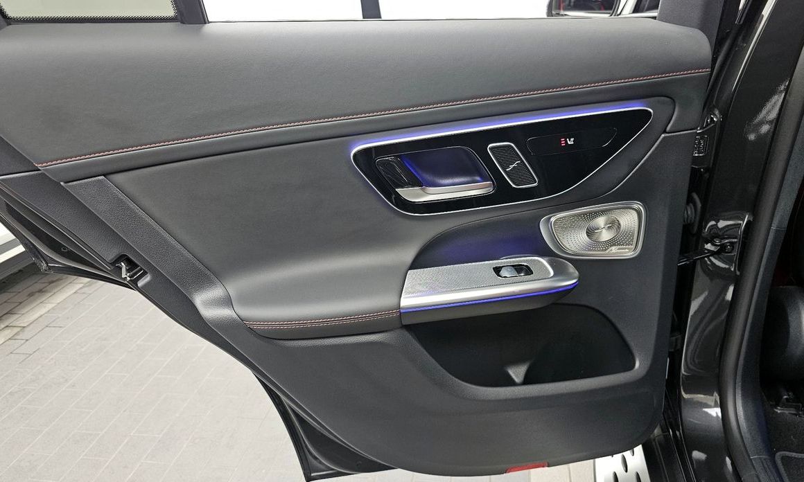 Mercedes-Benz GLC-Class 2025