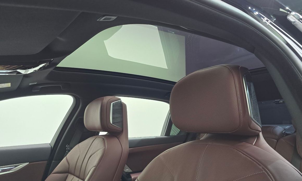 BMW 7-Series 2024