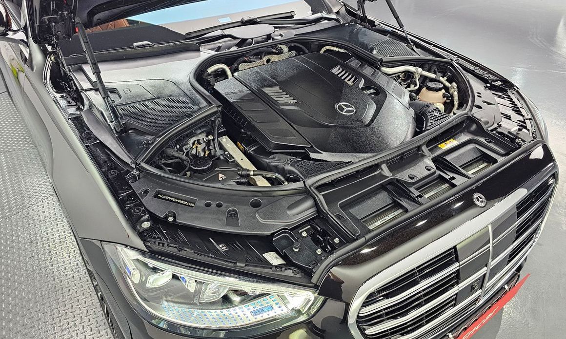 Mercedes-Benz S-Class 2021
