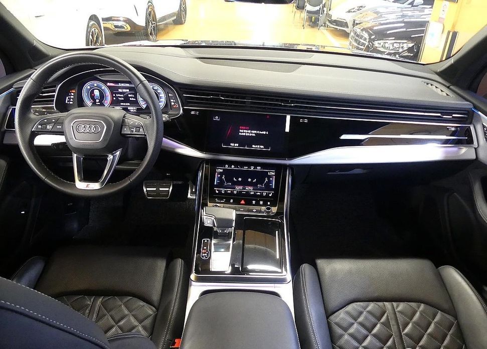Audi Q7 2023