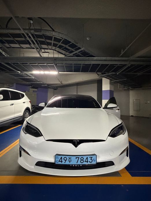 Tesla Model S 2023