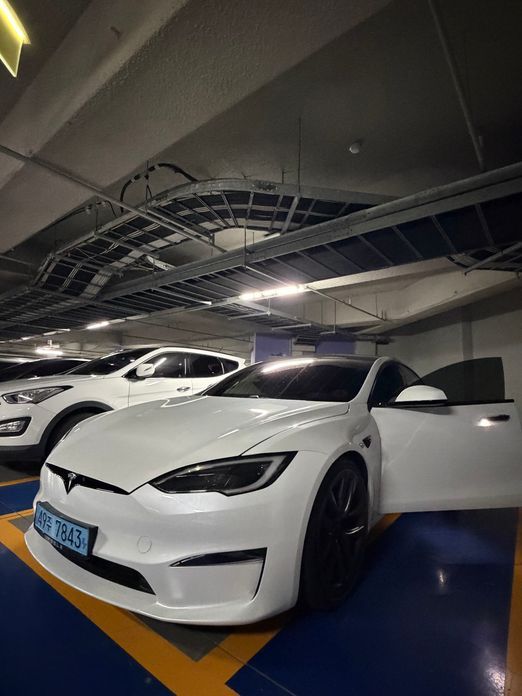 Tesla Model S 2023