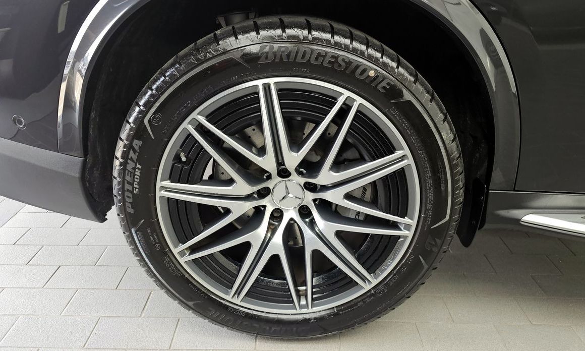 Mercedes-Benz GLC-Class 2025