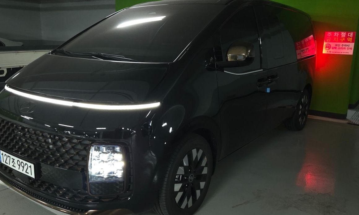 Hyundai Staria 2025