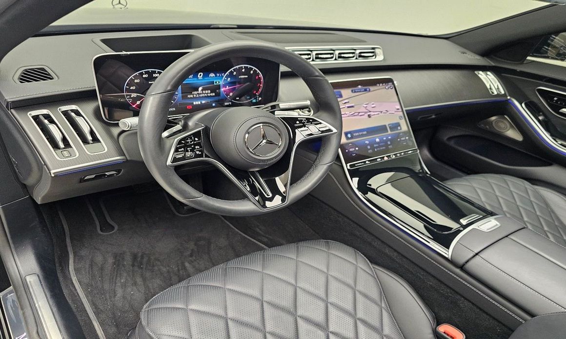 Mercedes-Benz S-Class 2025