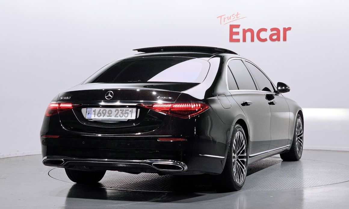 Mercedes-Benz S-Class 2021