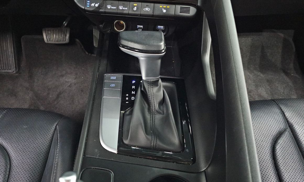 Hyundai AVANTE 2021