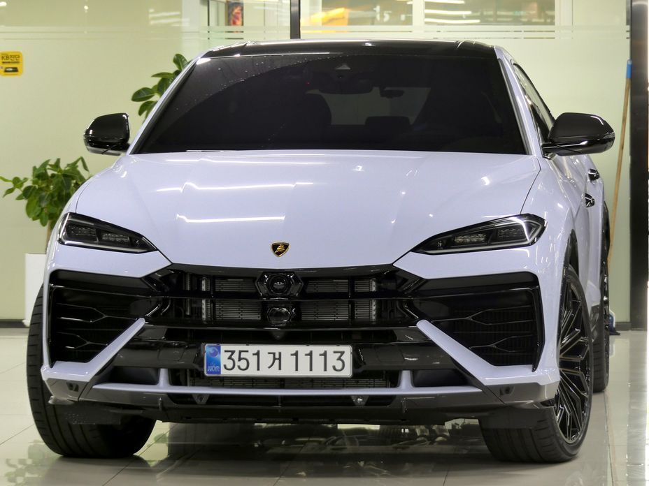 Lamborghini Urus 2025