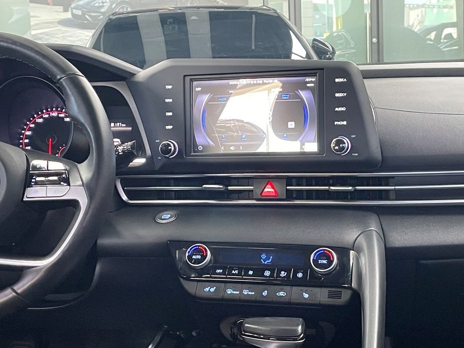 Hyundai AVANTE 2021