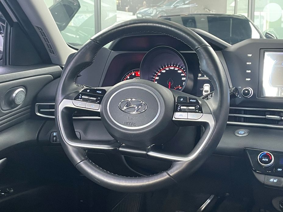 Hyundai AVANTE 2021