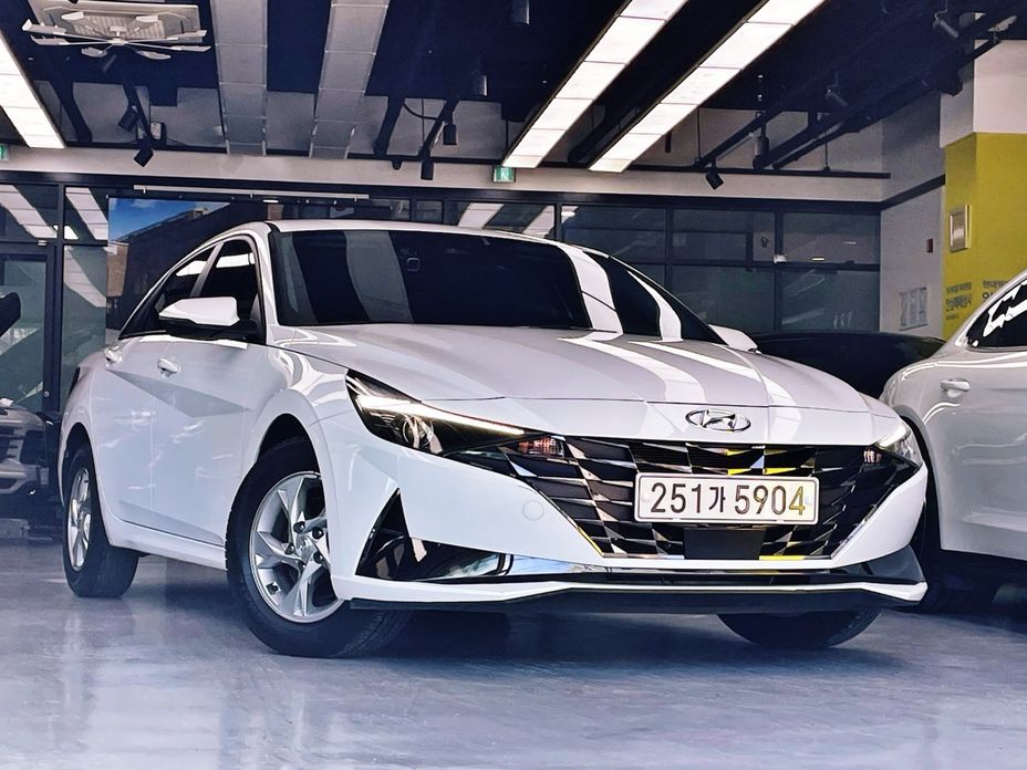 Hyundai AVANTE 2021