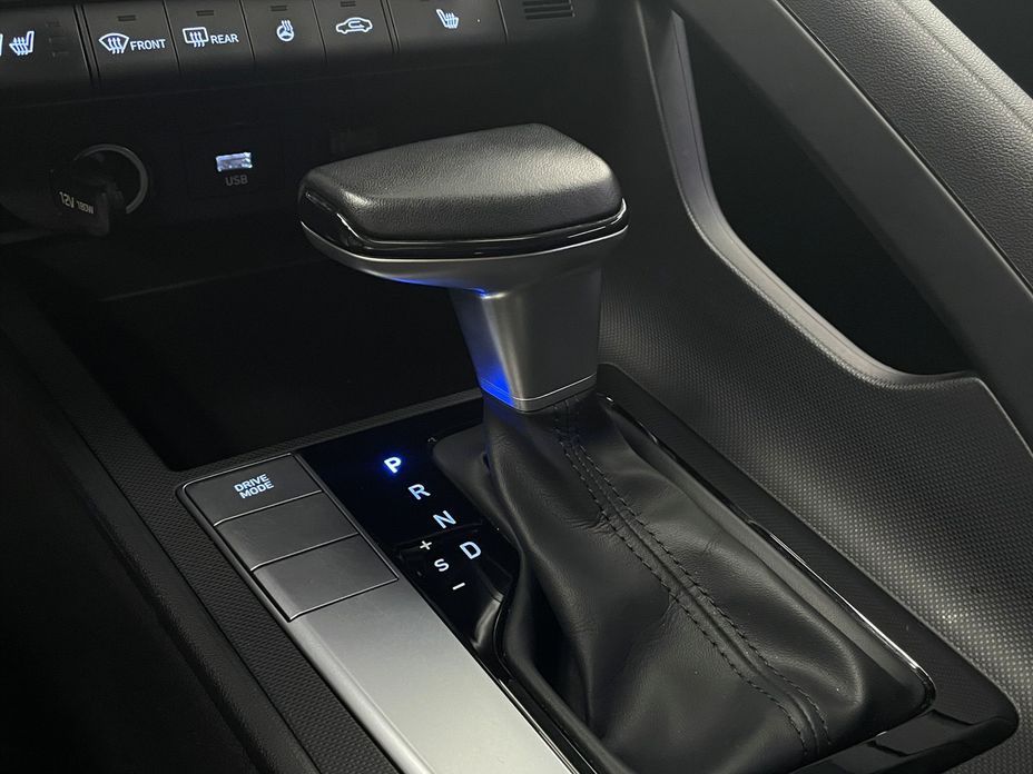 Hyundai AVANTE 2021