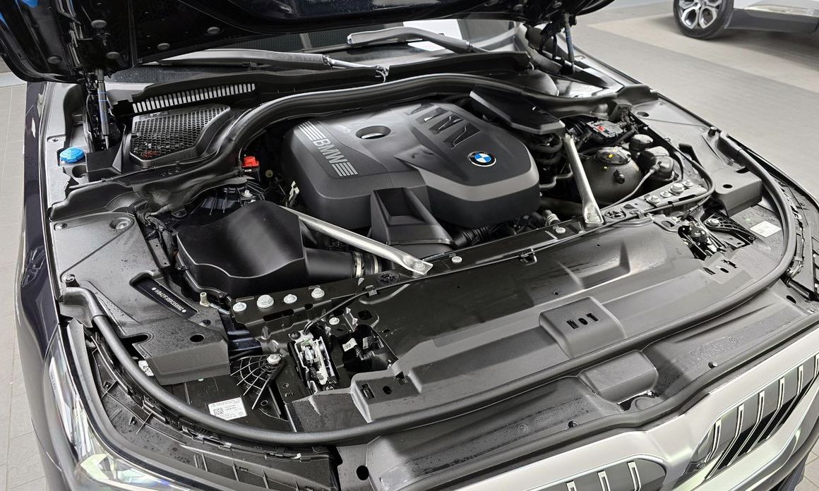 BMW 5-Series 2024