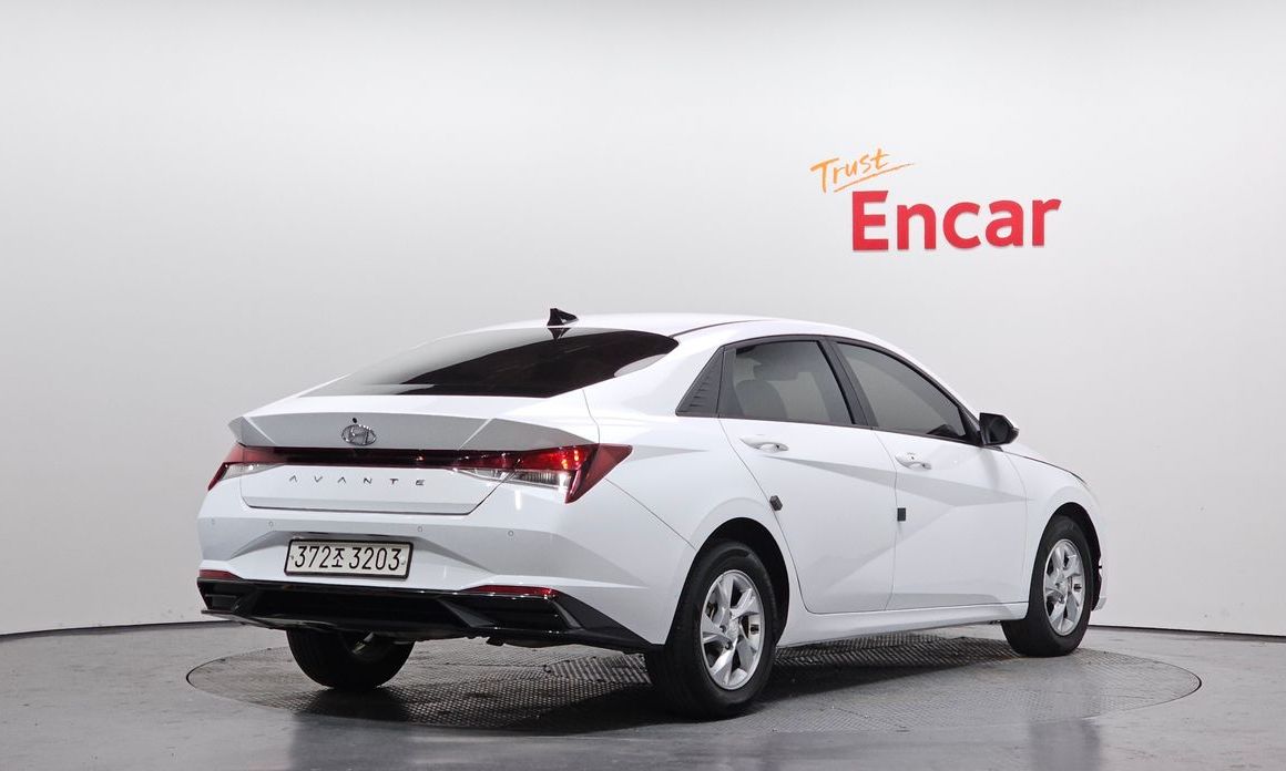 Hyundai AVANTE 2021