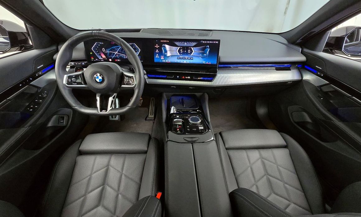 BMW 5-Series 2024