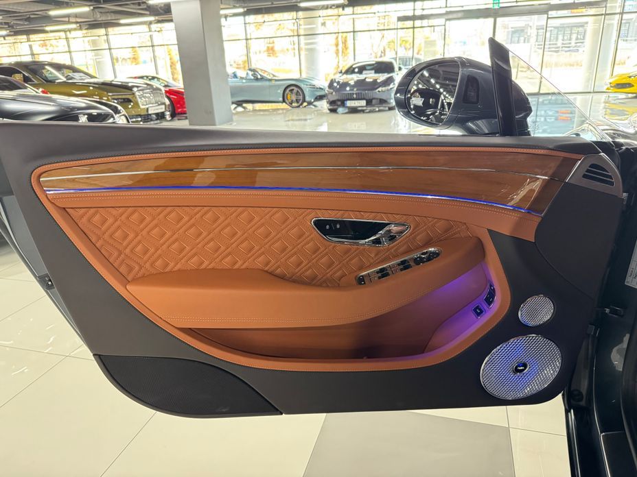 Bentley Continental 2020