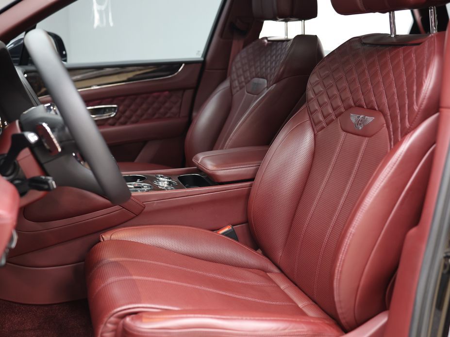 Bentley Bentayga 2022