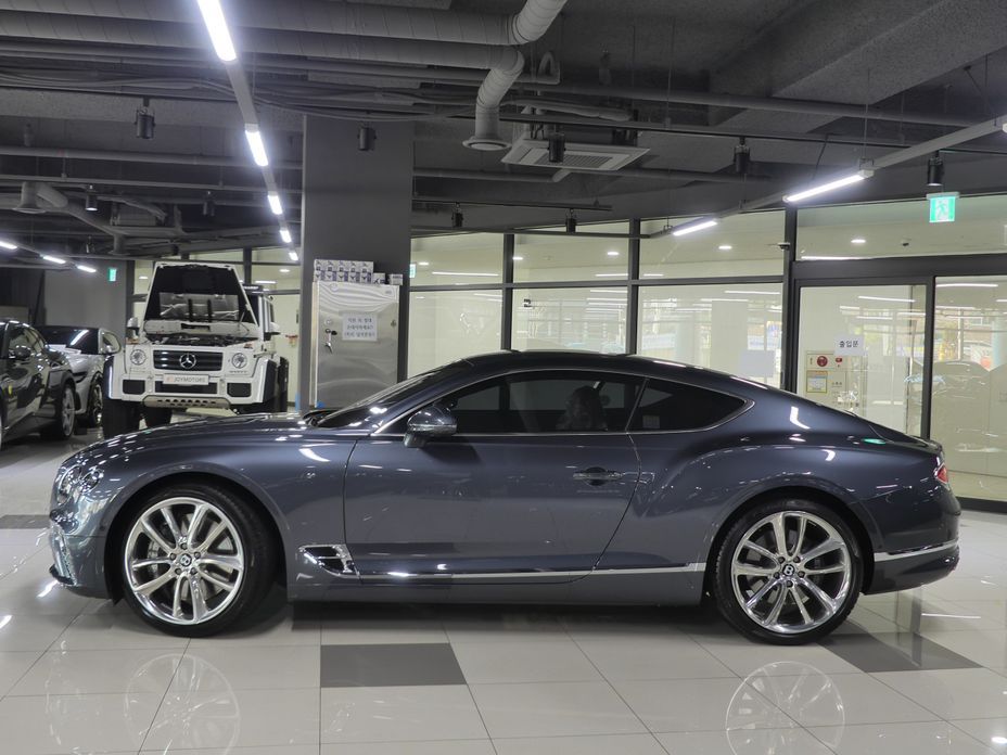 Bentley Continental 2020