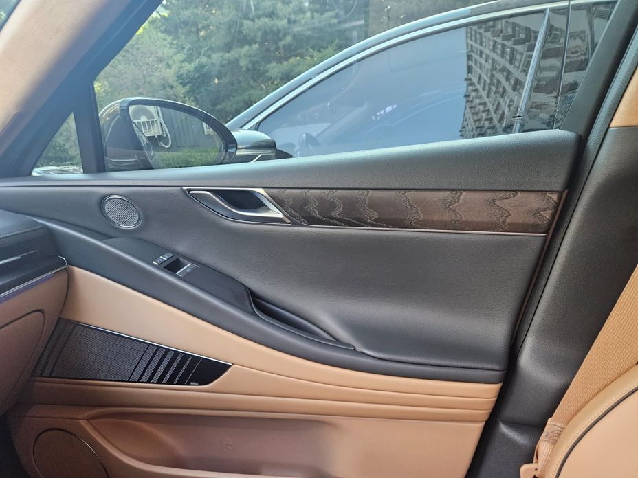 Genesis G80 2023
