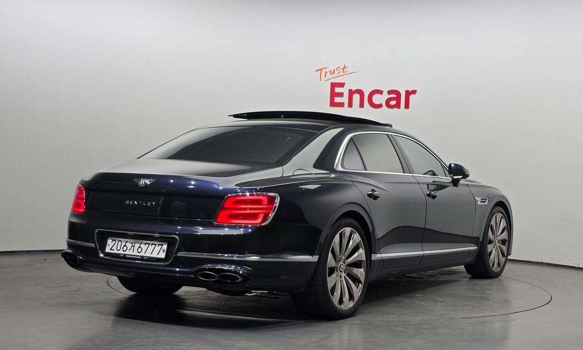 Bentley Flying Spur 2022