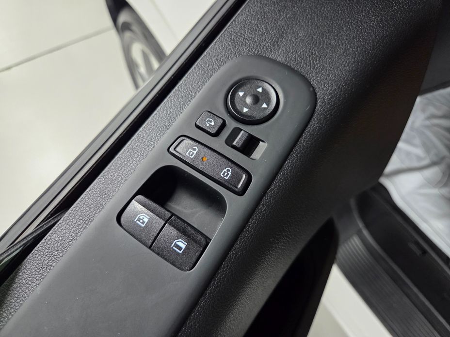 Hyundai Staria 2025