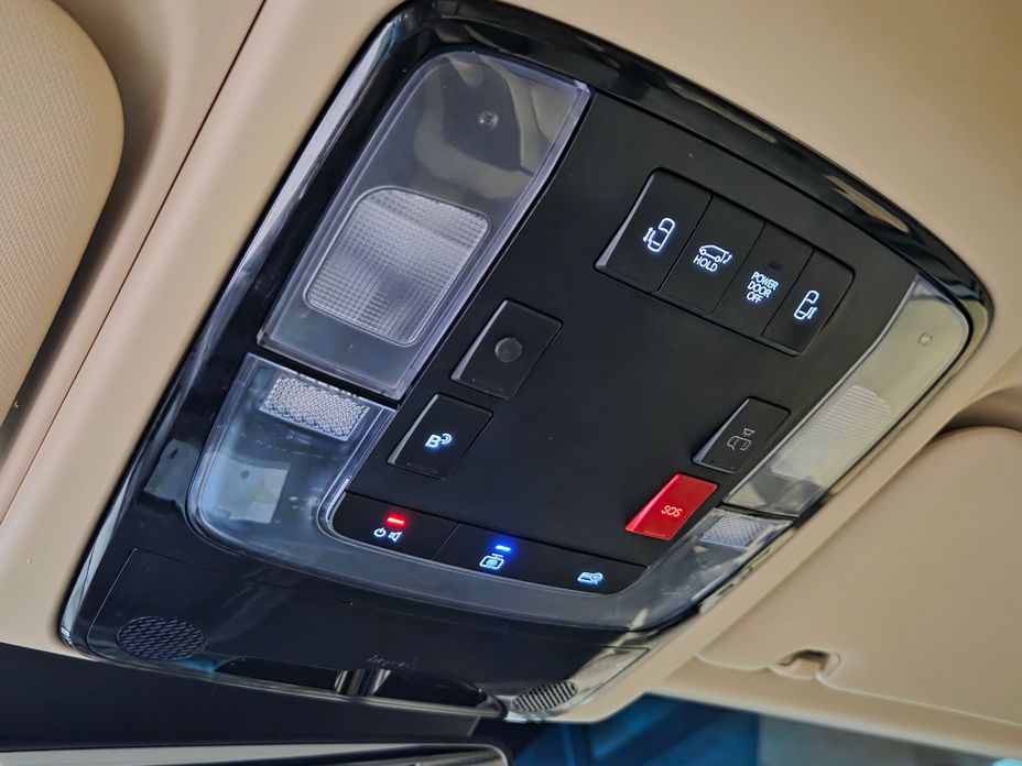 Hyundai Staria 2025