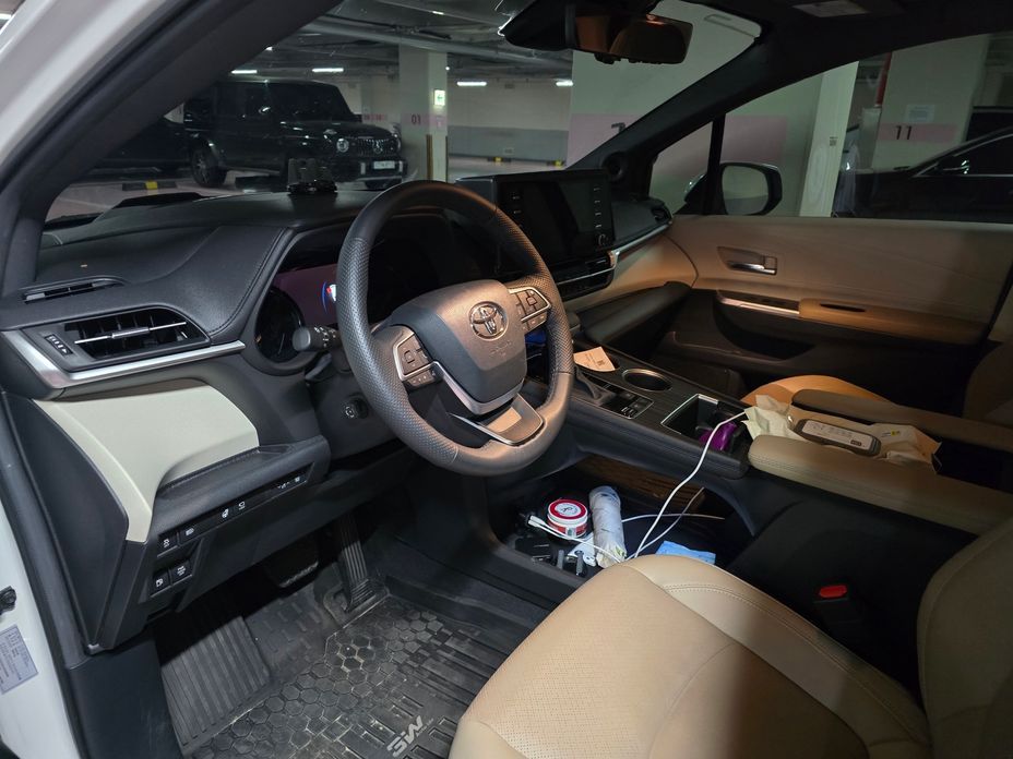 Toyota Sienna 2024