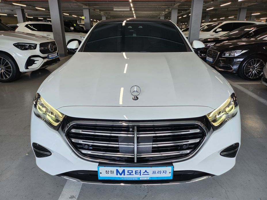 Mercedes-Benz E-Class 2024