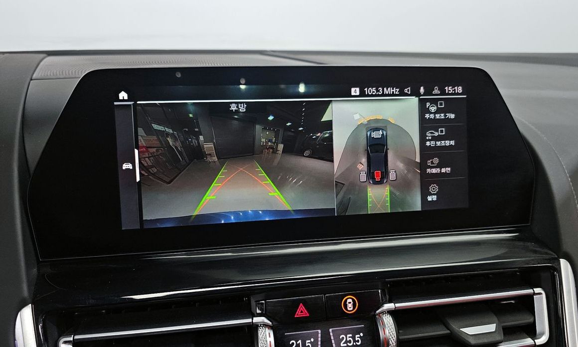 BMW 8-Series 2021