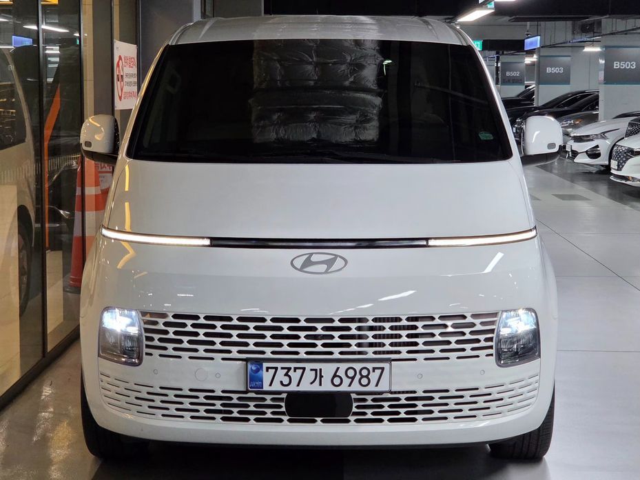 Hyundai Staria 2025