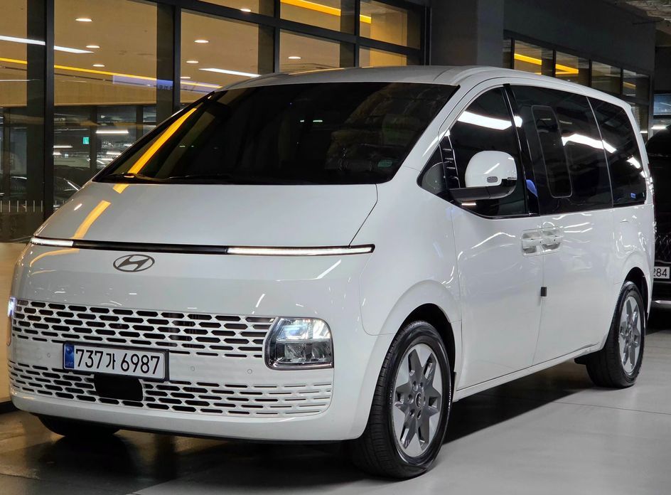 Hyundai Staria 2025