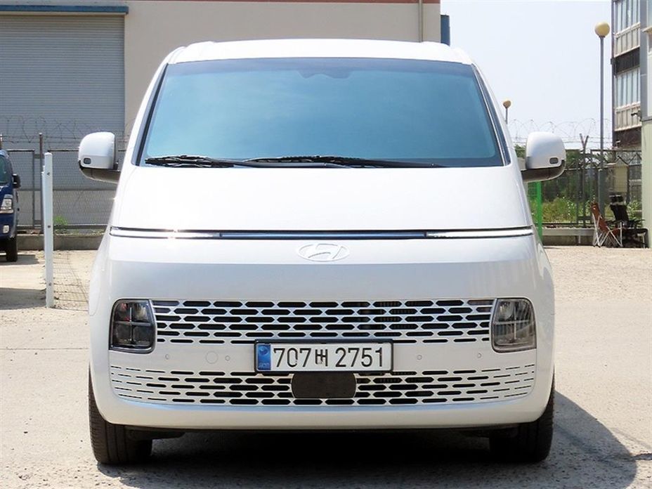 Hyundai Staria 2025