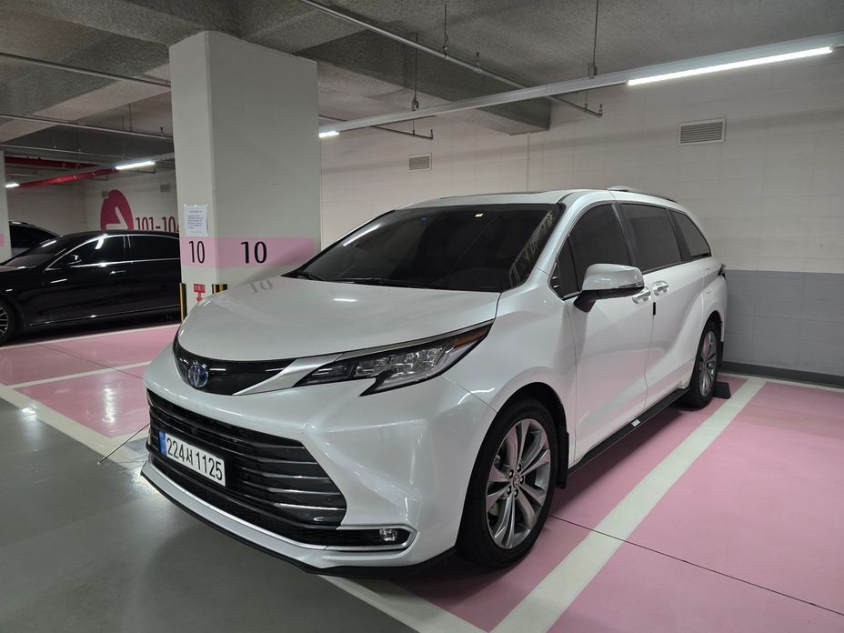 Toyota Sienna 2024