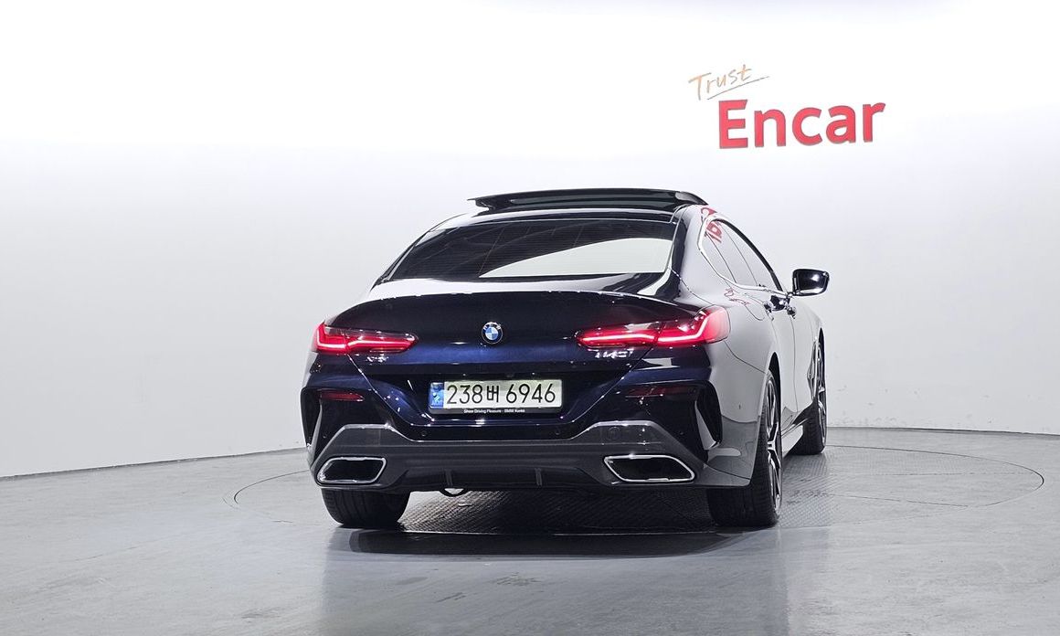 BMW 8-Series 2021