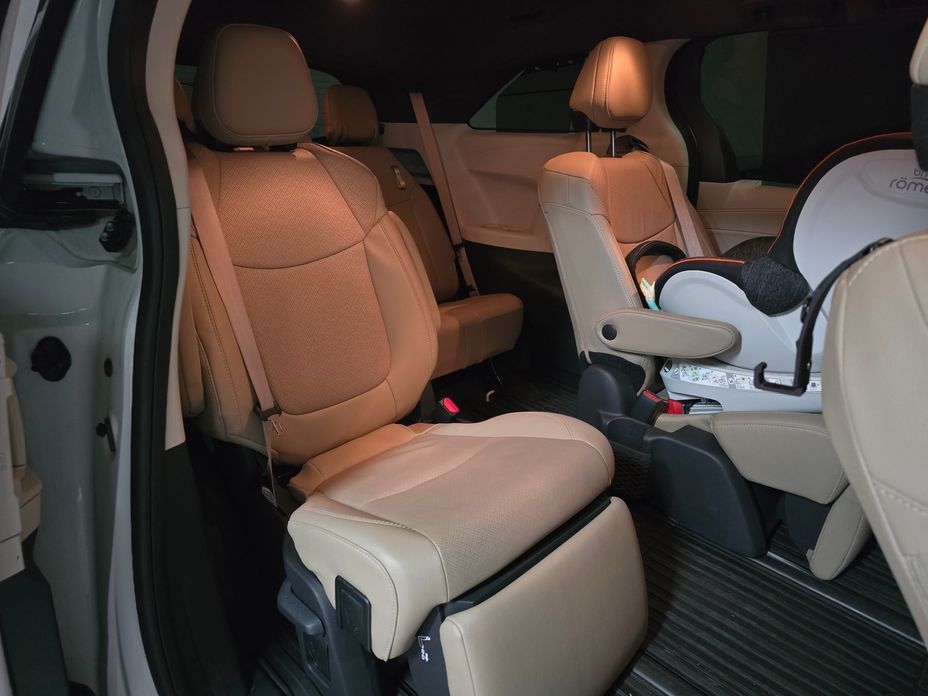 Toyota Sienna 2024