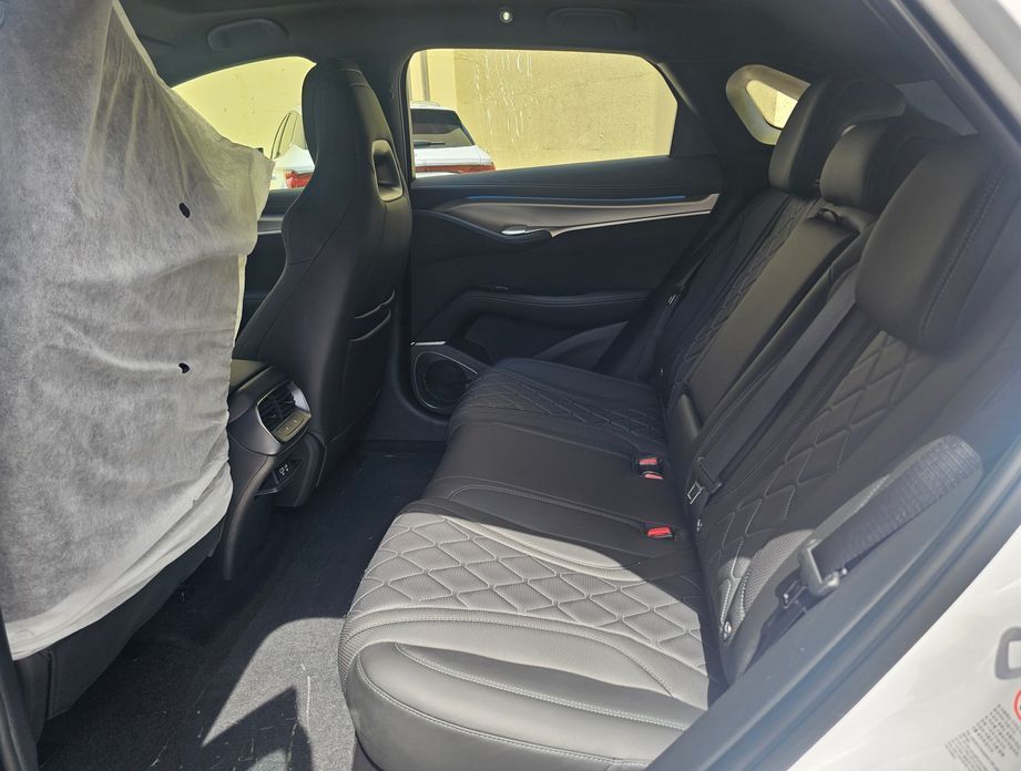 BYD Sealion 7  2026