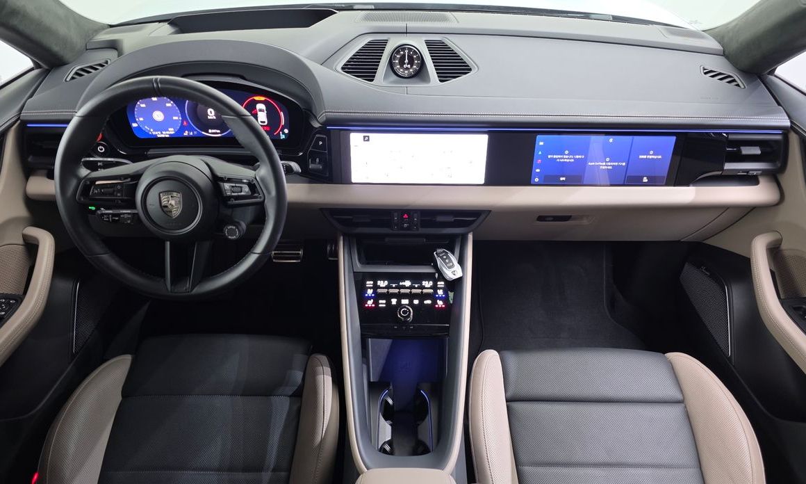 Porsche Macan 2025