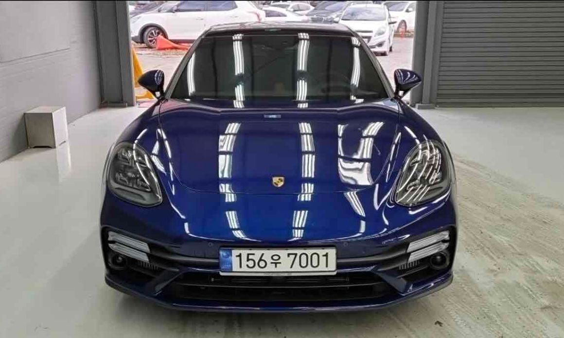 Porsche Panamera 2023