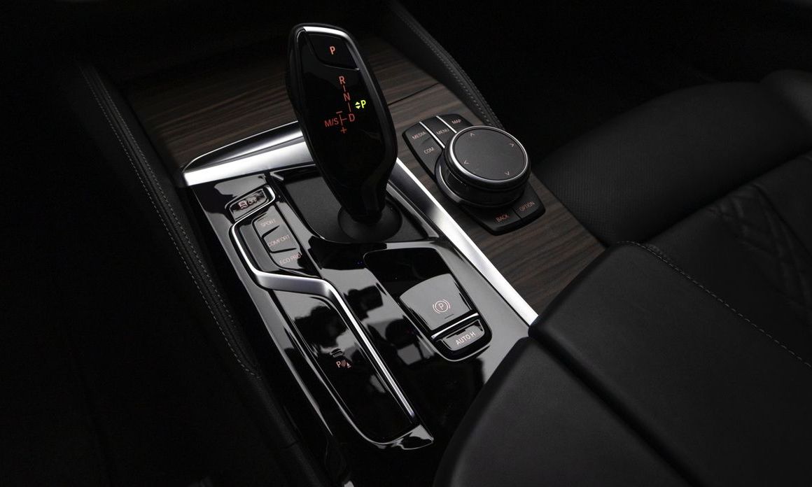 BMW 5-Series 2022