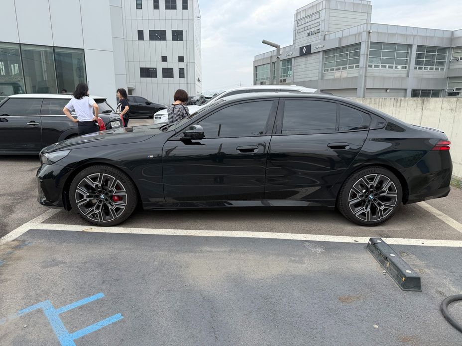 BMW 5-Series 2026
