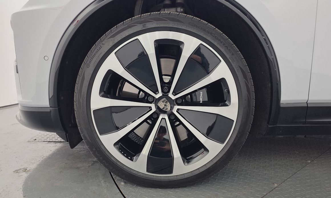 Porsche Macan 2025