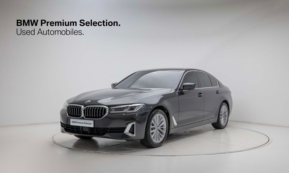 BMW 5-Series 2022