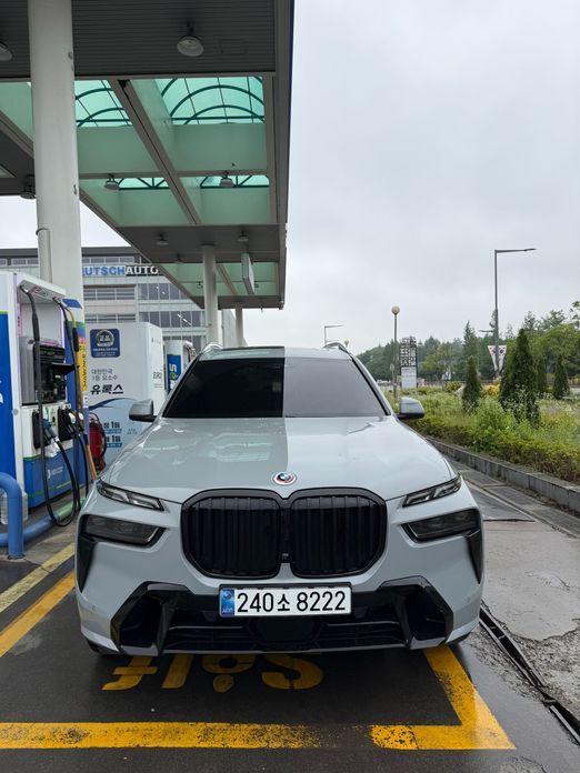 BMW X7 2025